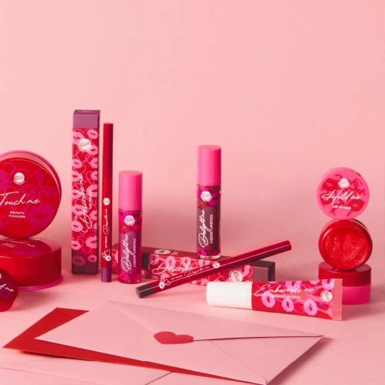 Bell Embarrass Me Liquid Blush кремовые румяна 01 Be Mine 9 г