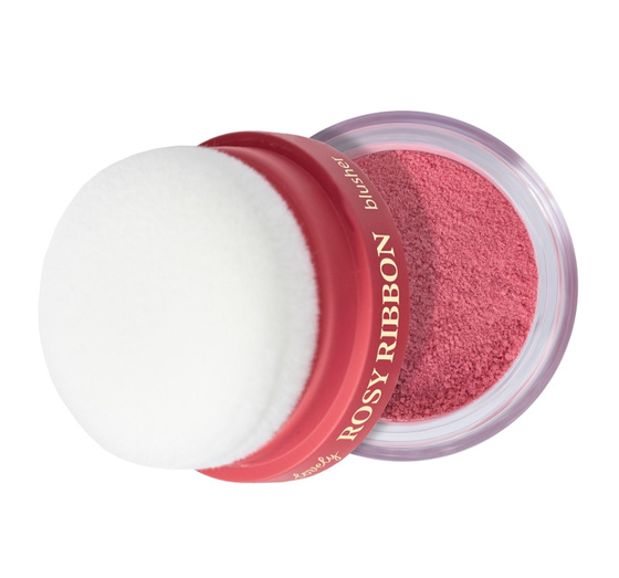 Нажмите на картинку, чтобы ее увеличить Lovely Rosy Ribbon Blusher рассыпчатые румяна для лица с эффектом сияния и встроенным аппликатором 2 г