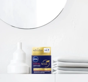 NIVEA VITAL SOJA РЕГЕНЕРУЮЧИЙ КРЕМ НА НІЧ 50МЛ