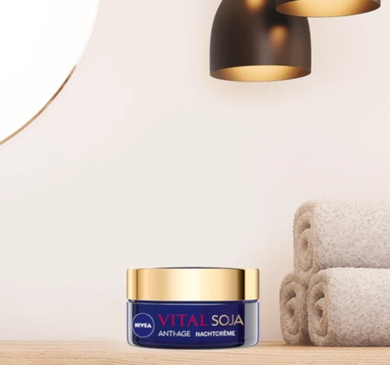 NIVEA VITAL SOJA РЕГЕНЕРУЮЧИЙ КРЕМ НА НІЧ 50МЛ