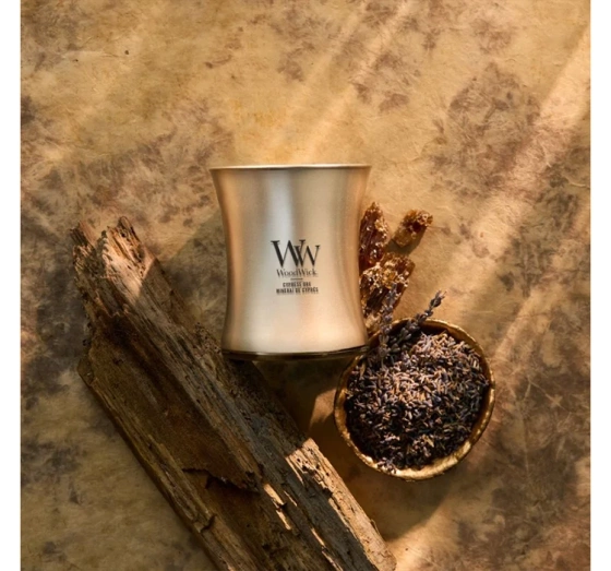 Woodwick Medium Jar Candle ароматична свічка Cypress Ore 275 г