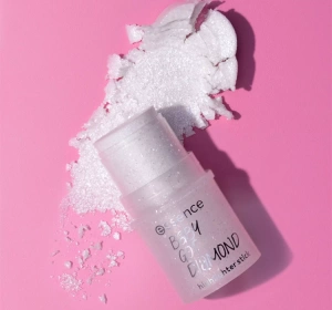 Essence Baby Got Diamond хайлайтер 5,4 г