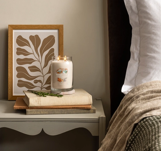 Натисніть на картинку, щоб її збільшити Yankee Candle Signature ароматична свічка Afternoon Scrapbooking 567г