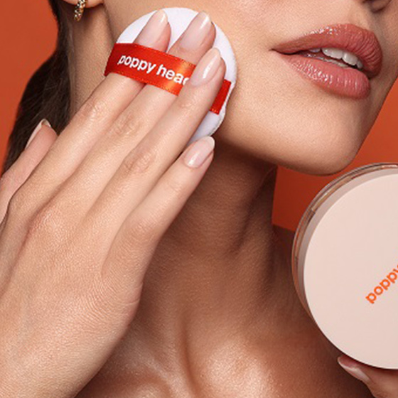 Poppy Head Glowset Illuminating Setting Loose Powder розсипчаста пудра для обличчя з ефектом сяйва та фіксації 11 г