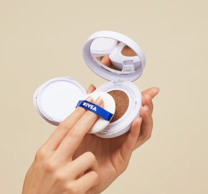 NIVEA HYALURON CELLULAR FILLER КОМПАКТНИЙ ТОНАЛЬНИЙ ЗАСІБ SPF15 03 DUNKEL 15Г