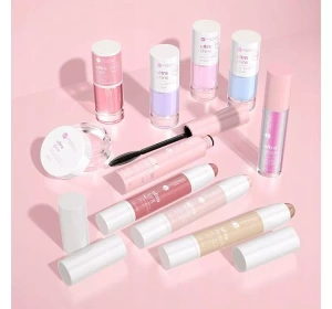 BELL ULTRA GLOSS СИРОВАТКА ДЛЯ ОПТИЧНОГО ЗБІЛЬШЕННЯ ГУБ 01 HOLO GLOW 4,1Г