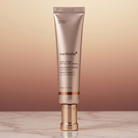 Medicube Deep Lifting Peptide Eye Cream укрепляющий крем для кожи вокруг глаз с пептидами 30 мл