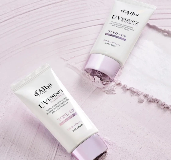 Натисніть на картинку, щоб її збільшити d'Alba White Truffle Purple Correcting коригуючий та тонуючий крем для обличчя SPF50+ 50 мл