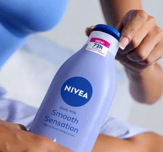 NIVEA РАЗГЛАЖИВАЮЩЕЕ МОЛОЧКО ДЛЯ ТЕЛА ДЛЯ СУХОЙ КОЖИ 400МЛ