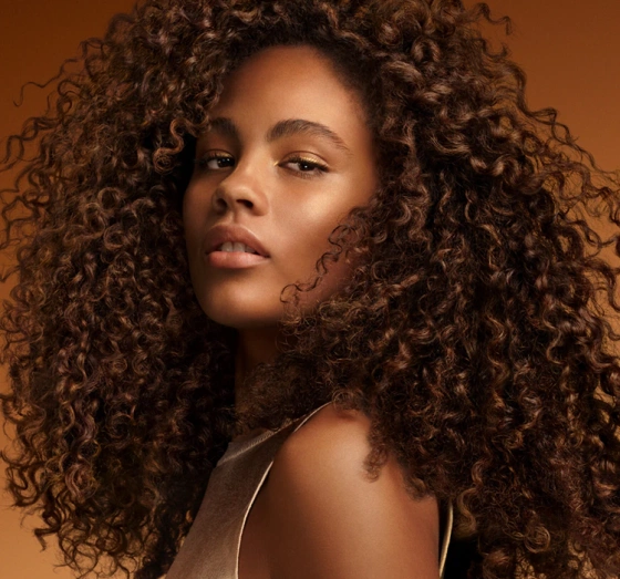 Wella Professionals Ultimate Smooth питательный шампунь для сухих и пушистых волос 250 мл