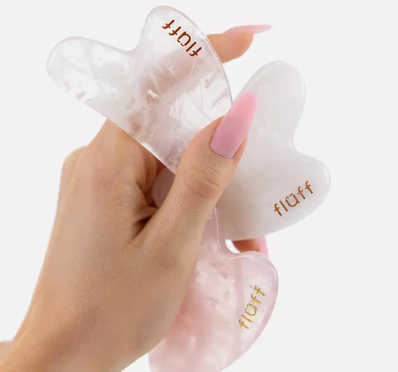 FLUFF GUA SHA STONE КАМЕНЬ ДЛЯ МАССАЖА ЛИЦА РОЗОВЫЙ КВАРЦ