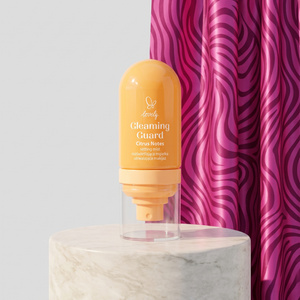 Lovely Cleaming Guard Citrus Notes сяюючий фіксатор макіяжу 60 мл