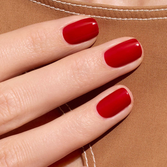 Manucurist Green — класичний лак для нігтів Red Cherry, 15 мл