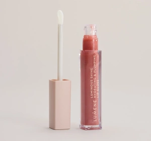 LUMENE ОСВЕТЛЯЮЩЕ-УВЛАЖНЯЮЩИЙ БЛЕСК ДЛЯ ГУБ 7 PETAL PINK 5МЛ