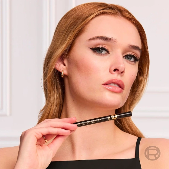 L'Oréal Paris Haute Precision водостійка рідка підводка для очей 010 Black Silk / Noir Silk 1 мл