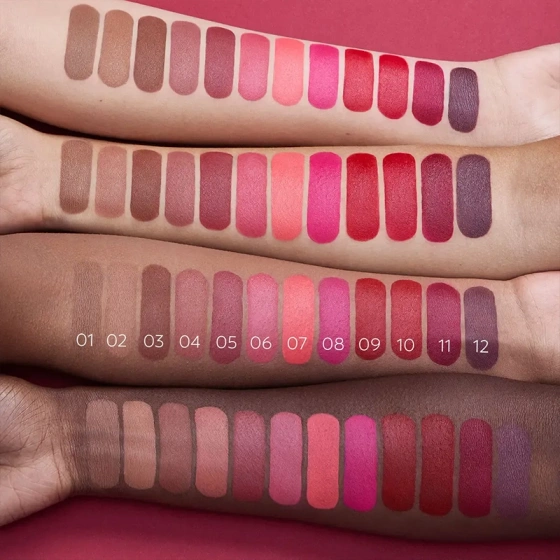 KIKO Milano One Magic Touch Lip Stylo напівматова зволожуюча помада для губ 08 Magenta 2,5 г