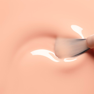 Manucurist Green — классический лак для ногтей Milky Peach, 15 мл