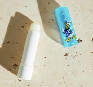 NIVEA DISNEY MICKEY AND FRIENDS ГІГІЄНІЧНА ПОМАДА ДЛЯ ГУБ HYDRO SPLASH