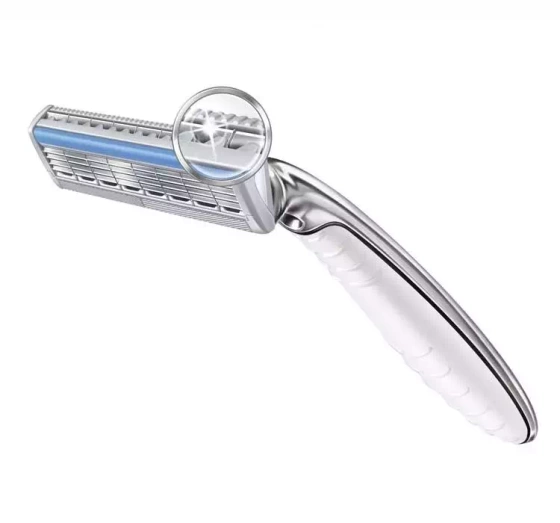 WILKINSON SWORD QUATTRO TITANIUM SENSITIVE ЧОЛОВІЧИЙ СТАНОК ДЛЯ ГОЛІННЯ + 5 КАРТРИДЖІВ