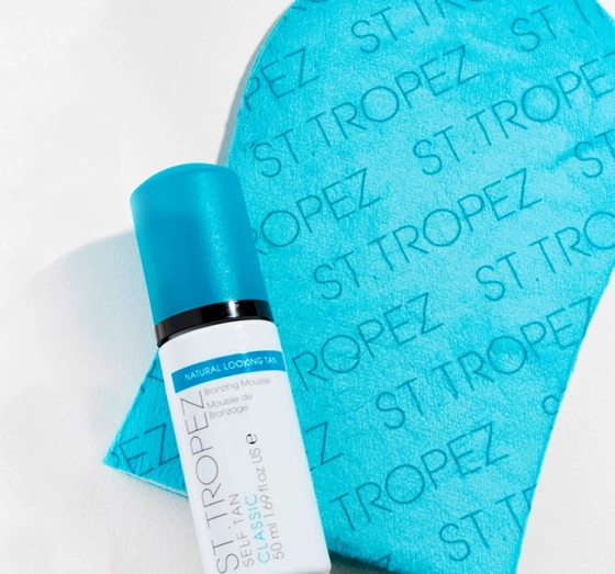 ST. TROPEZ SELF TAN CLASSIC KIT НАБОР КОСМЕТИКИ ПЕНА ДЛЯ АВТОЗАГАРА + РУКАВИЦА