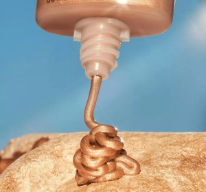 Catrice Bronze Glow Grip Primer осветительная база под макияж 30 мл