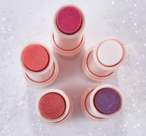 Catrice Diamond Glaze Gloss Stick блиск-стік 030 Too Glam To Give A Damn 1,6 мл