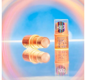 Essence Baby Got Holo Glow хайлайтер для лица 10 Holy Apricotly 5г