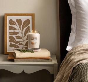 Yankee Candle Signature ароматична свічка Afternoon Scrapbooking 567г