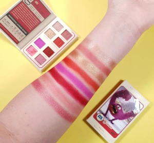 MAKEUP REVOLUTION X MONSTERS UNIVERSITY ПАЛИТРА ТЕНЕЙ ДЛЯ ВЕК ART 4,4Г