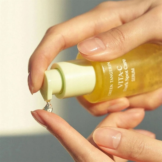 Goodal Green Tangerine Vita C Dark Spot Care Serum освітлююча сироватка для обличчя 20 мл