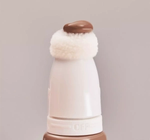 Essence Baby Got Bronze рідкий бронзер для обличчя 20 Sunkissed Sweety 10 мл