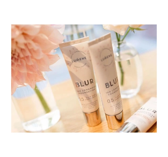 LUMENE BLUR ЗГЛАДЖУВАЛЬНИЙ ТОНАЛЬНИЙ ЗАСІБ  LIGHT IVORY 0