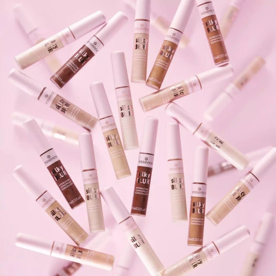 Essence Silky Blur увлажняющий жидкий корректор 120 10 мл