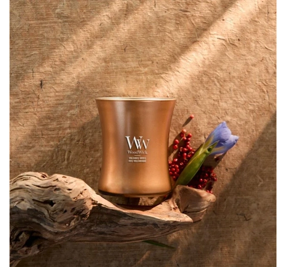 Woodwick Medium Jar Candle ароматична свічка Volcanic Orris 275 г