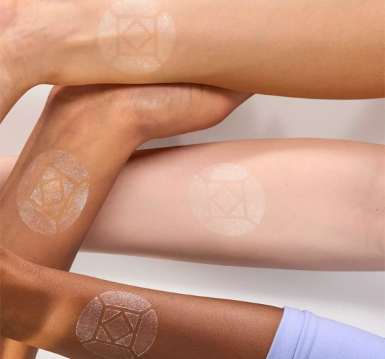 Нажмите на картинку, чтобы ее увеличить Essence Baby Got Diamond хайлайтер 5,4 г