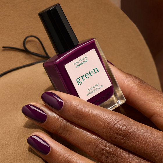 Manucurist Green — класичний лак для нігтів Aubergine, 15 мл