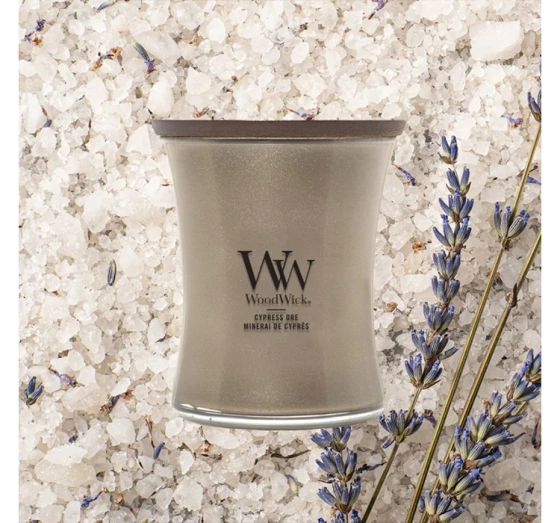 Woodwick Medium Jar Candle ароматична свічка Cypress Ore 275 г