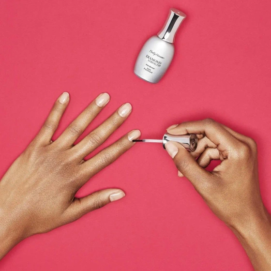 SALLY HANSEN DIAMOND STRENGTH КОНДИЦІОНЕР ДЛЯ СЛАБКИХ НІГТІВ 