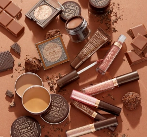 EVELINE CHOCO GLAMOUR БЛЕСТЯЩИЕ ТЕНИ ДЛЯ ВЕК 01 MOON SPARKLE 3,5Г