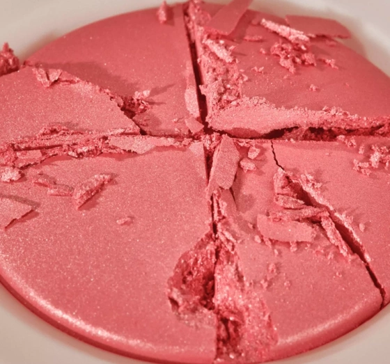 Catrice Soft Glam запеченные румяна для лица 010 On Cloud Pink 5,6 г