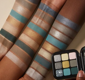 KIKO Milano Glamour Multi Finish минипалитра теней для век 06 Green Vibes 2,5г