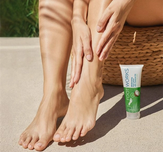 AVON FOOT WORKS ЗВОЛОЖУЮЧИЙ БАЛЬЗАМ ДЛЯ НІГ КОКОС І ЛАЙМ 75 МЛ
