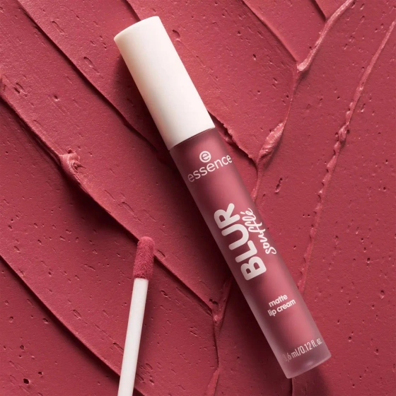 Essence Blur Soufflé матовая помада для губ 05 Crush Hour 3,6 мл