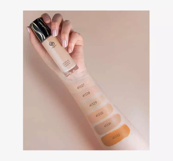 ORIFLAME GIORDANI GOLD AGE DEFYING ОМОЛАЖИВАЮЩЕЕ ТОНАЛЬНОЕ СРЕДСТВО С СЫВОРОТКОЙ 04 BEIGE WARM 30МЛ