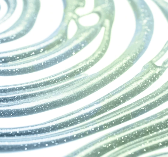 Натисніть на картинку, щоб її збільшити Bell рідка підводка з блискітками 02 Shiny Turquoise 2,6 г