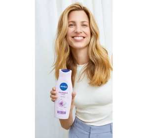NIVEA HAIRMILK ШАМПУНЬ ДЛЯ БЛИСКУ ВОЛОССЯ 400 МЛ