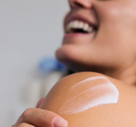 NIVEA РОЗГЛАДЖУЮЧЕ МОЛОЧКО ДЛЯ ТІЛА ДЛЯ СУХОЇ ШКІРИ 400МЛ