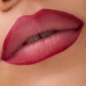 Catrice Gel Glide Long-Lasting Lip Liner олівець для губ 030 Left On Red 1,5 г