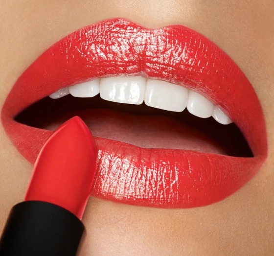 KIKO Milano Smart Fusion Lipstick глянцевая помада-стик 414 Poppy Red 3г
