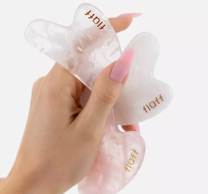 FLUFF GUA SHA STONE КАМЕНЬ ДЛЯ МАССАЖА ЛИЦА РОЗОВЫЙ КВАРЦ
